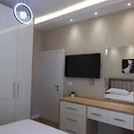 Center Deluxe *