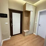 Center Deluxe