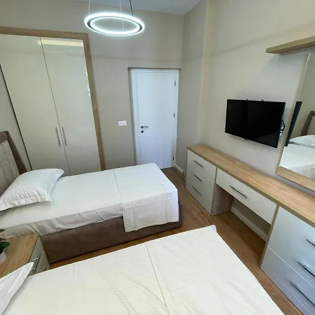 Center Deluxe 公寓 Durrës