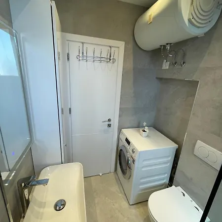Center Deluxe Durrës