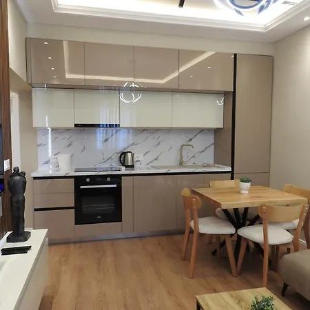 Center Deluxe Apartment Durres