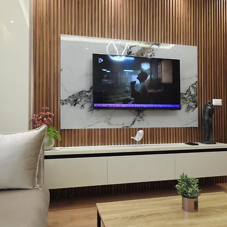 Center Deluxe Apartment