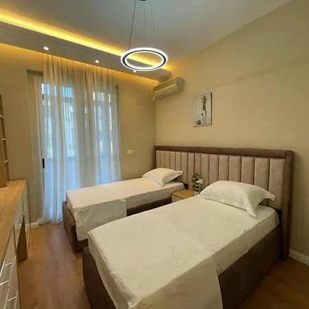 Center Deluxe