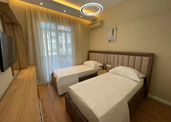 Center Deluxe Durres