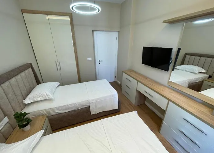 Center Deluxe Apartment Durres