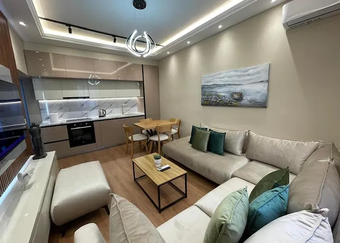 Center Deluxe * Durres